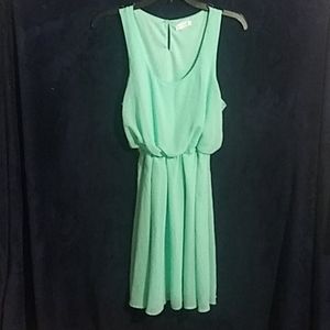Lush mint sleeveless dress with keyhole